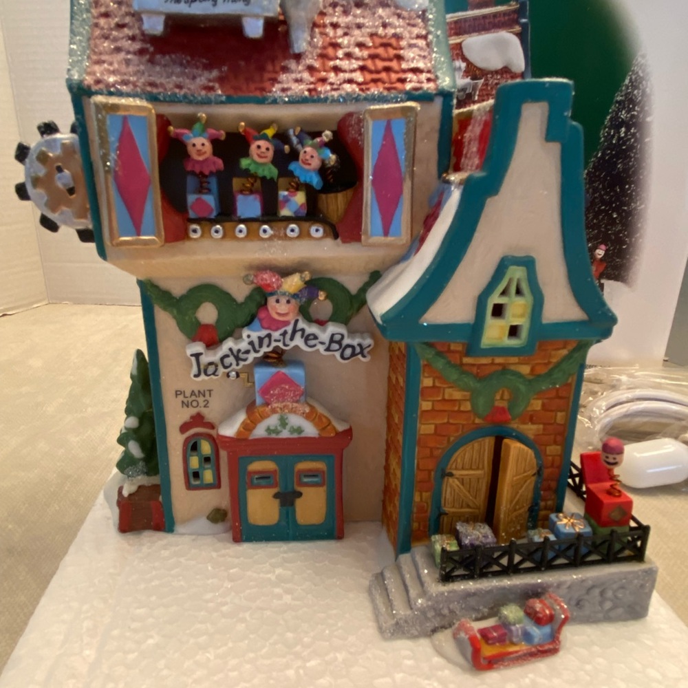 Dept 56 North Pole Series-  Jack in the Box Plant No.2 - with light(Tested) - Picture 11 of 12